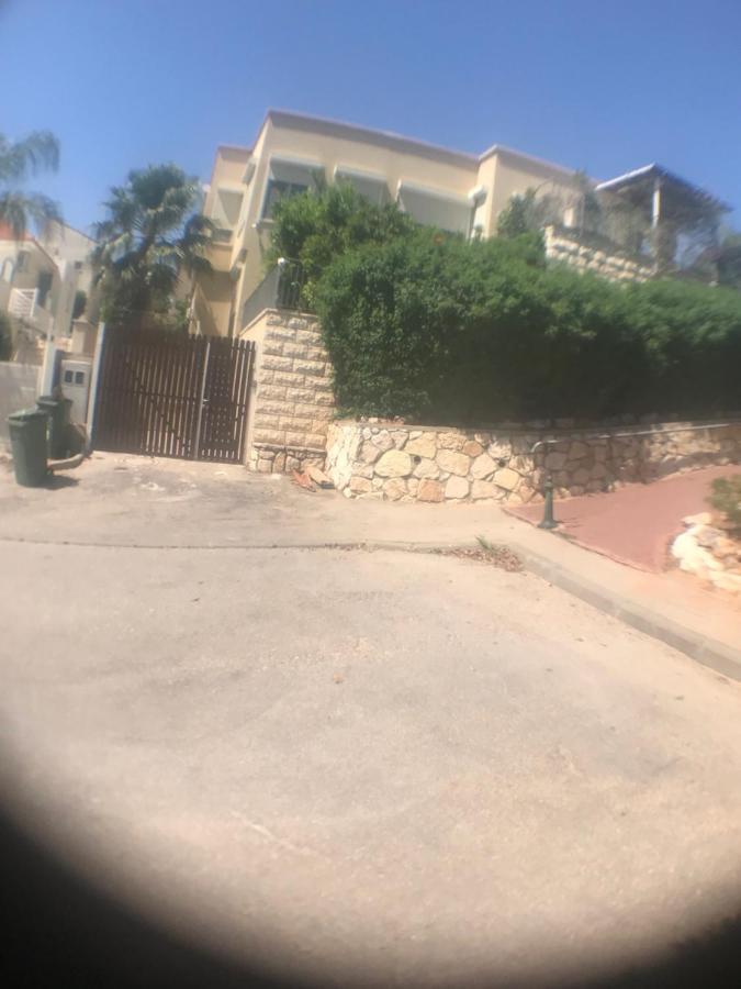Magnificant Studio/Zimmer Zichron Zikhron Ya'akov Exterior foto